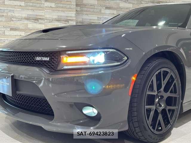Dodge CHARGER 2019-06 8010966-3
