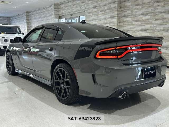 Dodge CHARGER 2019-06 8010966-4