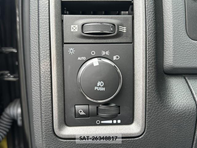 Dodge RAM 2018 8004109-18