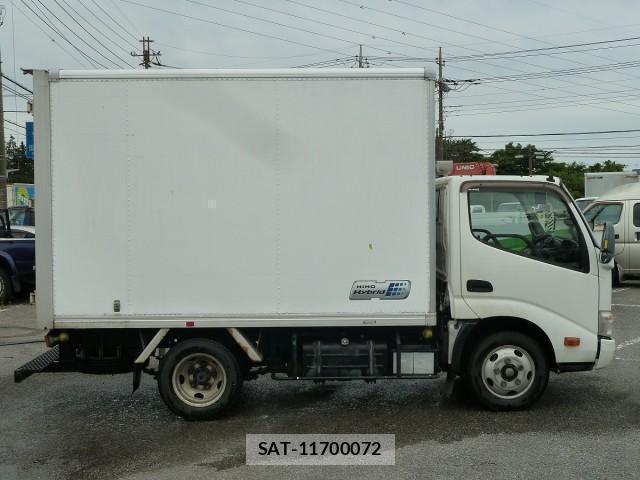 Hino DUTRO 2013-03 8002965-3