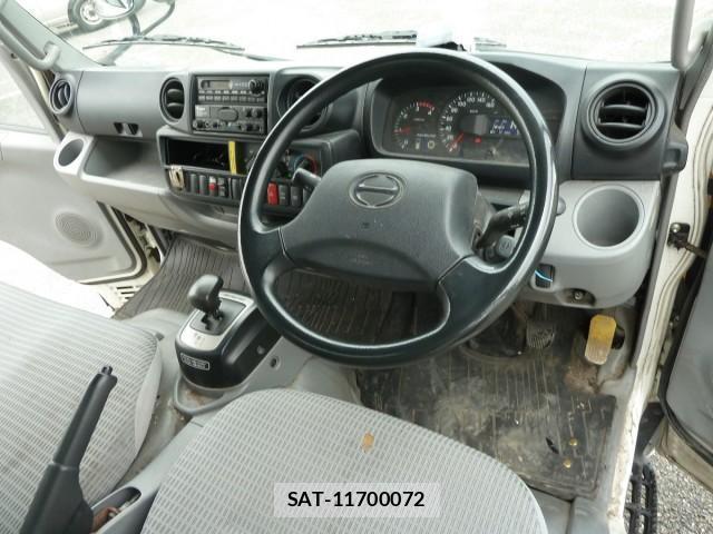 Hino DUTRO 2013-03 8002965-9