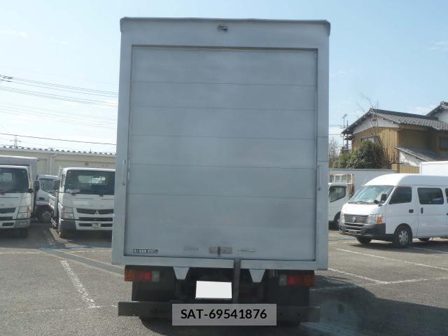 Hino DUTRO 2011-10 8002969-1