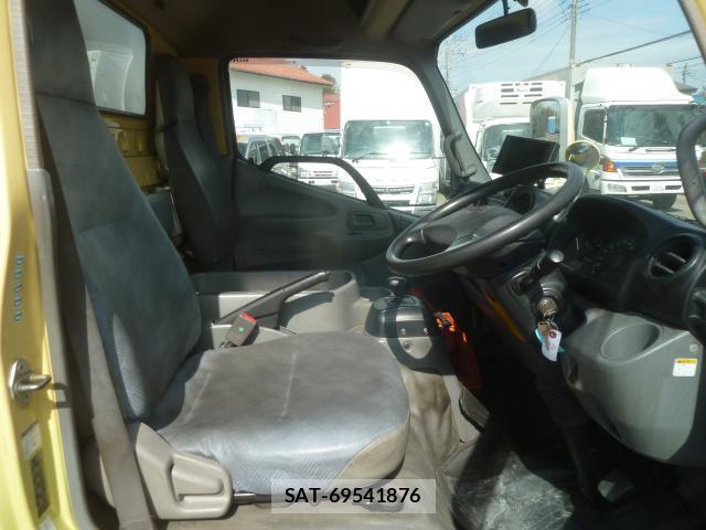 Hino DUTRO 2011-10 8002969-14