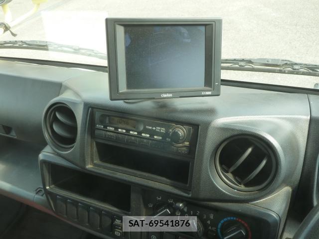 Hino DUTRO 2011-10 8002969-6