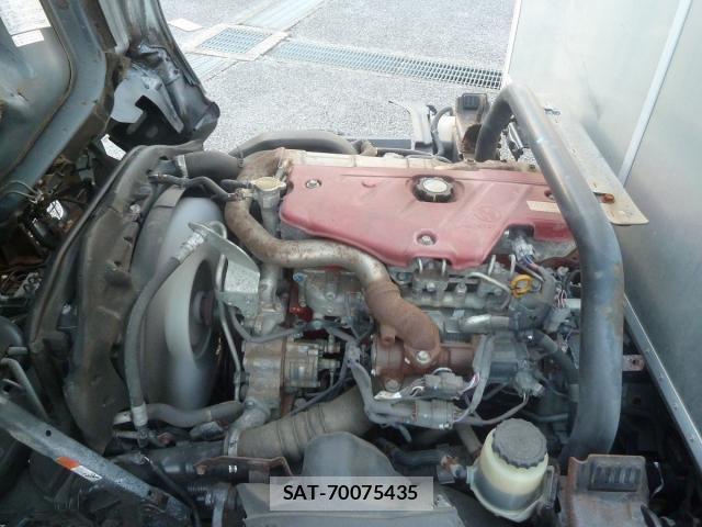 Hino DUTRO 2011-11 8002970-6