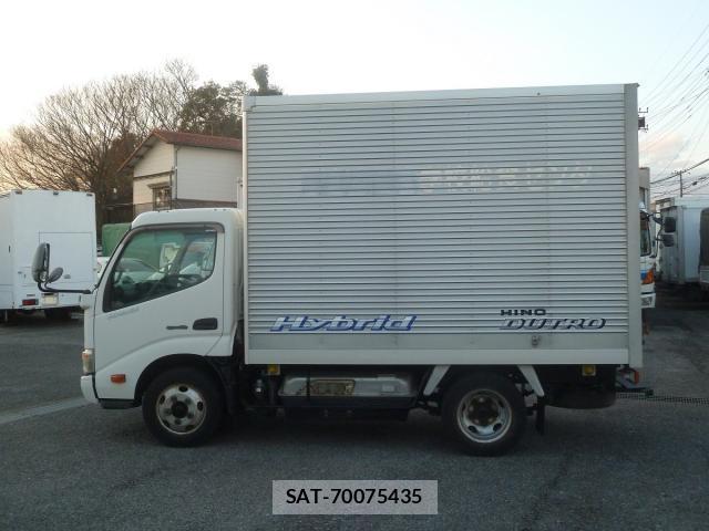 Hino DUTRO 2011-11 8002970-8