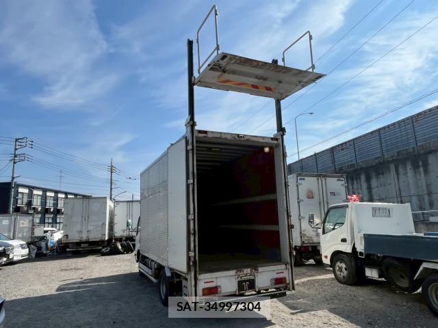 Hino DUTRO 2014-12 8011494-11