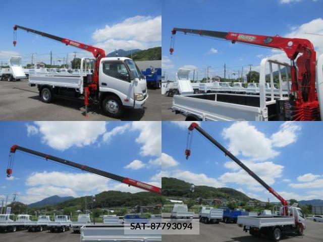 Hino DUTRO 2012-09 8003140-4
