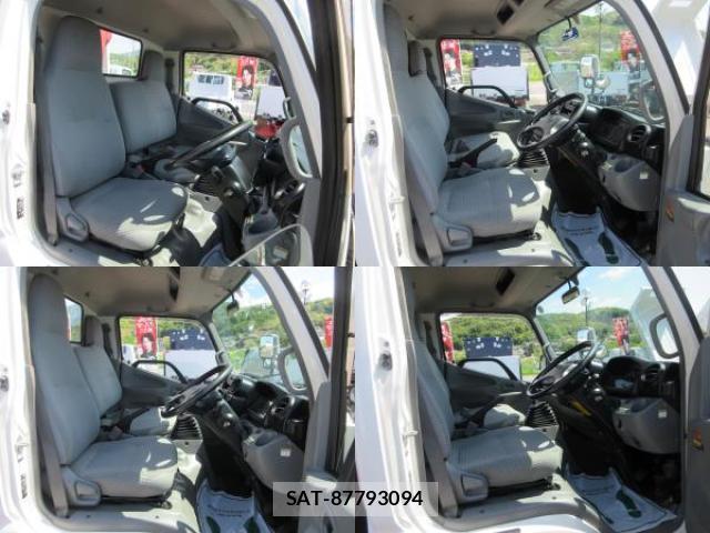 Hino DUTRO 2012-09 8003140-9