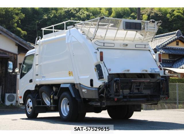 Hino DUTRO 2016-05 8003177-5