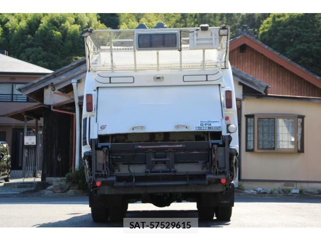 Hino DUTRO 2016-05 8003177-7