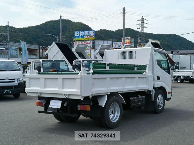 Hino DUTRO 2013-10 7796452-4