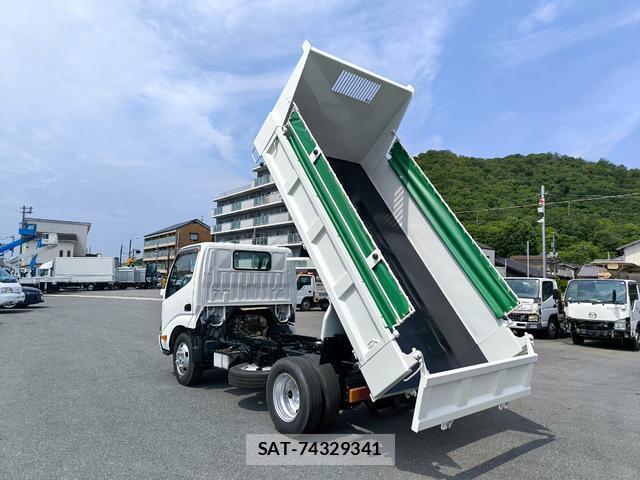 Hino DUTRO 2013-10 7796452-6