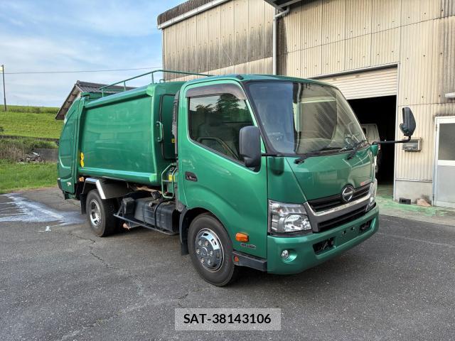 Hino DUTRO 2015-12 8006950-15