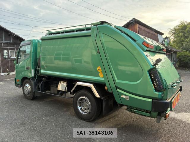 Hino DUTRO 2015-12 8006950-16