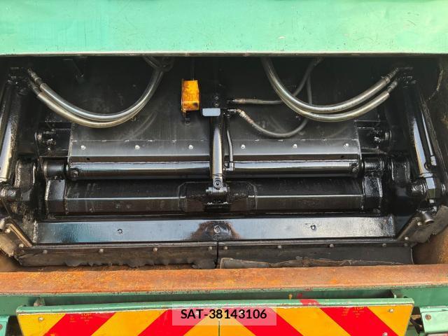 Hino DUTRO 2015-12 8006950-8