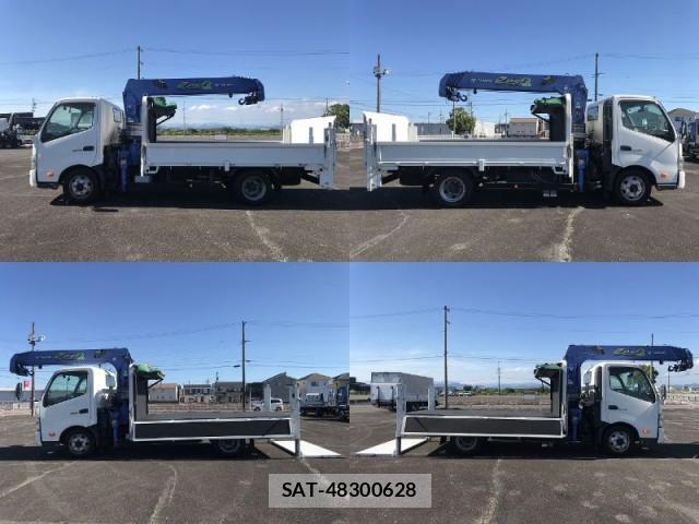 Hino DUTRO 2015-01 8011058-3