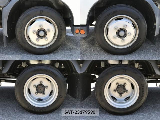 Hino DUTRO 2019-08 8011059-15