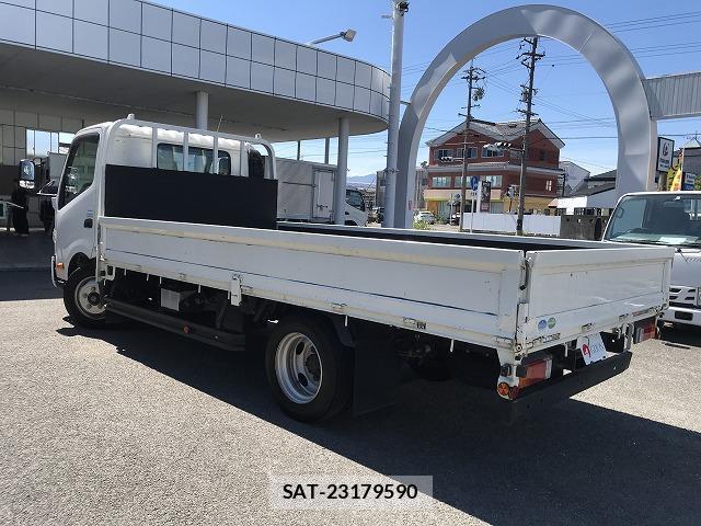 Hino DUTRO 2019-08 8011059-5