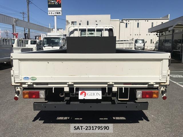Hino DUTRO 2019-08 8011059-6