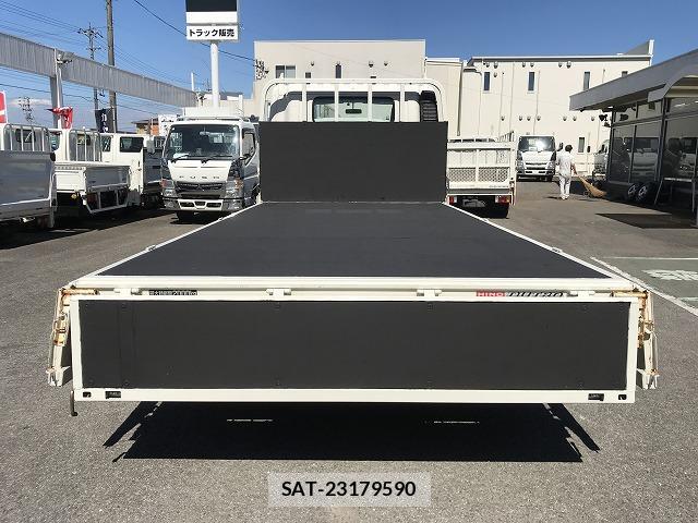 Hino DUTRO 2019-08 8011059-8