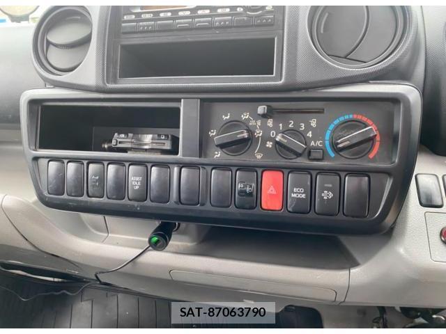 Toyota DYNA TRUCK 2014-09 8007182-4