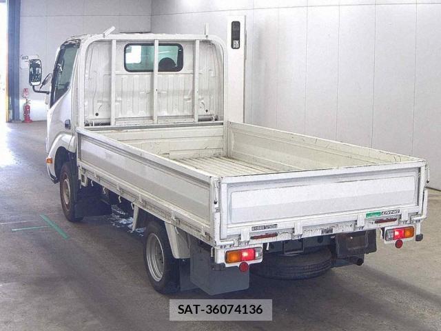 Toyota DYNA TRUCK 2022-07 8008856-1