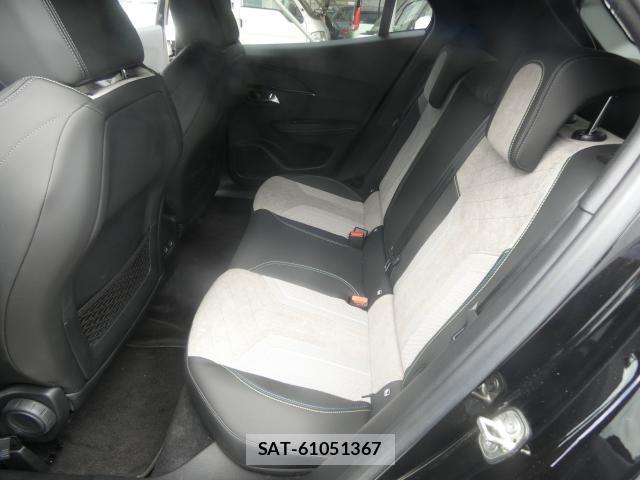 Peugeot 2008 2020-11 8008759-3