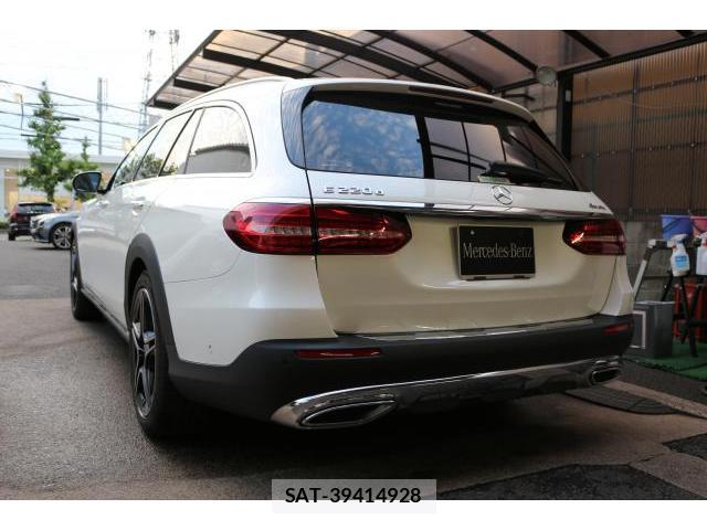Mercedes Benz E-CLASS 2021-09 8005247-13