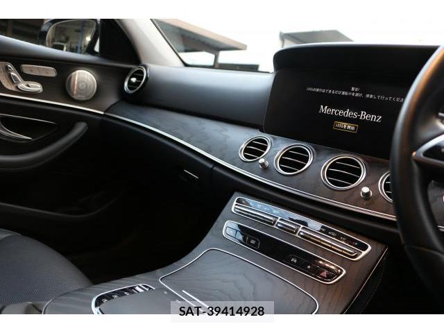 Mercedes Benz E-CLASS 2021-09 8005247-2