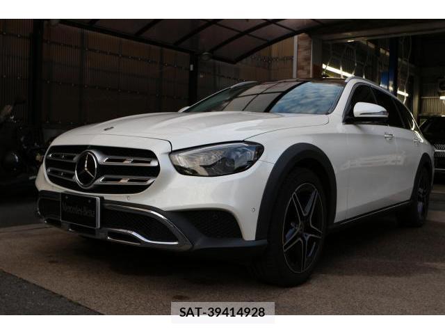 Mercedes Benz E-CLASS 2021-09 8005247-9