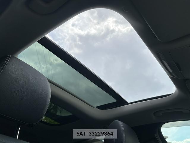 Mercedes Benz E-CLASS 2018-03 8006864-2