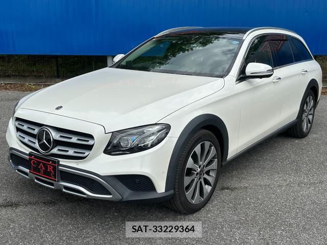 Mercedes Benz E-CLASS 2018-03 8006864-7