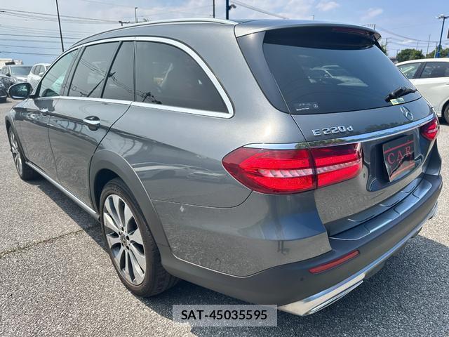 Mercedes Benz E-CLASS 2018-03 8006866-16