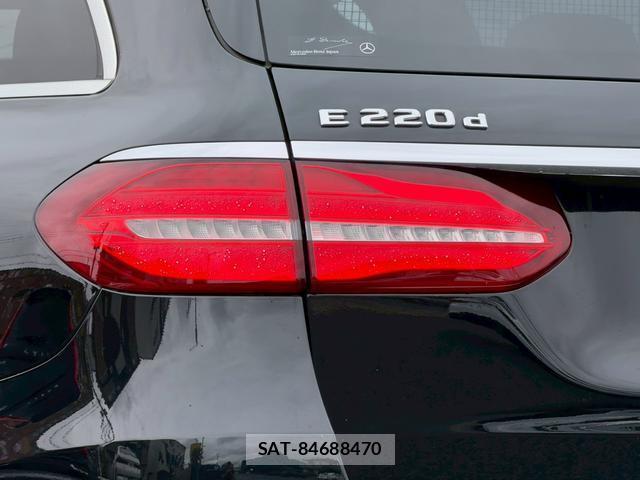 Mercedes Benz E-CLASS 2018-12 8011879-3