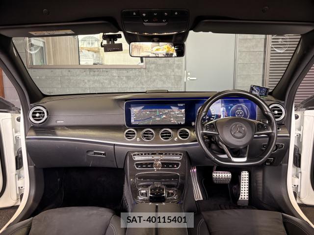 Mercedes Benz E-CLASS 2017-08 8003180-10