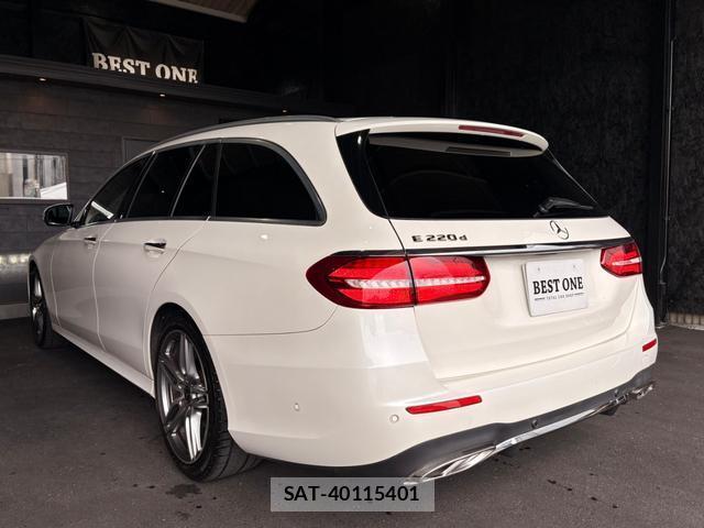 Mercedes Benz E-CLASS 2017-08 8003180-7