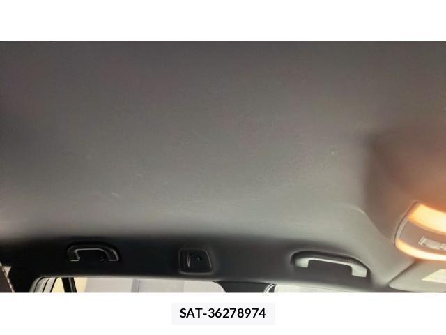 Mercedes Benz E-CLASS 2014-12 8003639-16