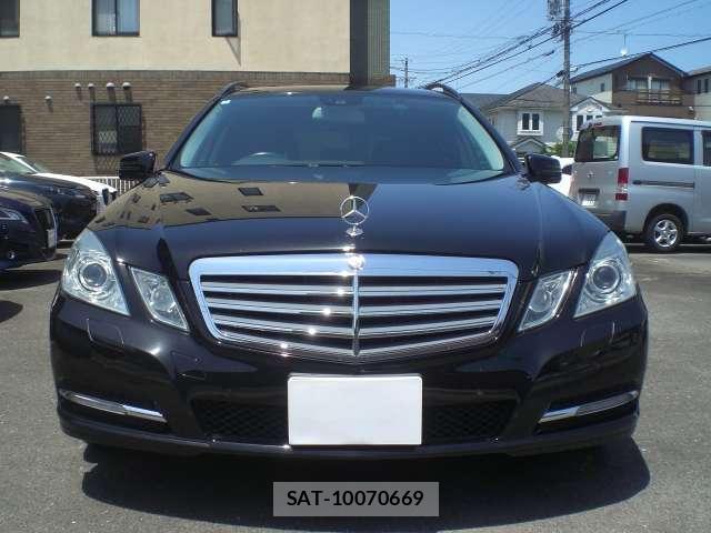 Mercedes Benz E-CLASS 2012-02 8003713-1