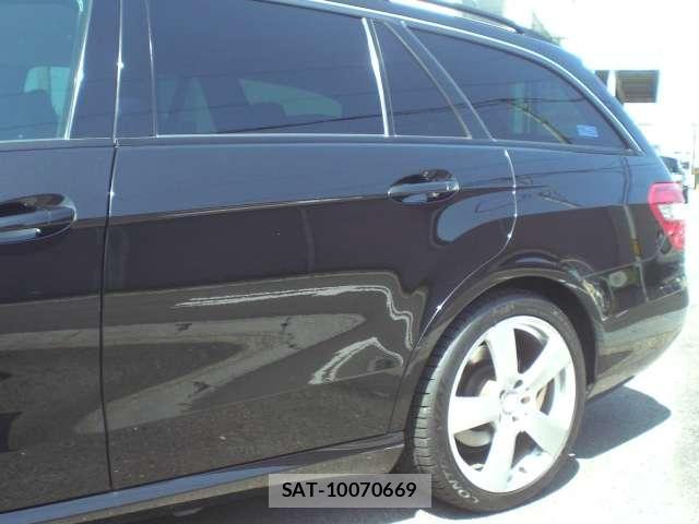 Mercedes Benz E-CLASS 2012-02 8003713-13
