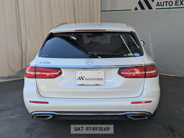 Mercedes Benz E-CLASS 2018-10 8003816-3