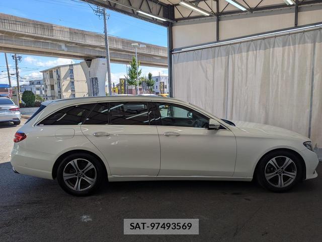 Mercedes Benz E-CLASS 2018-10 8003816-4