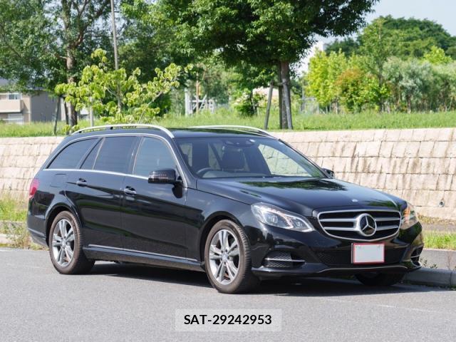 Mercedes Benz E-CLASS 2013-08 8004090-0