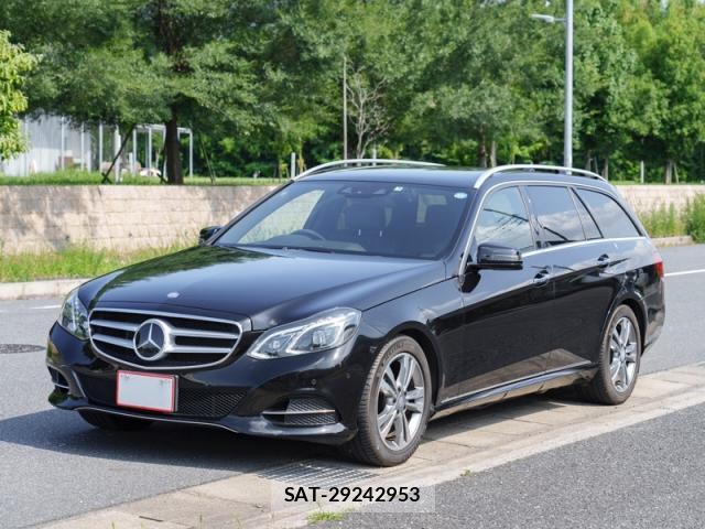 Mercedes Benz E-CLASS 2013-08 8004090-12