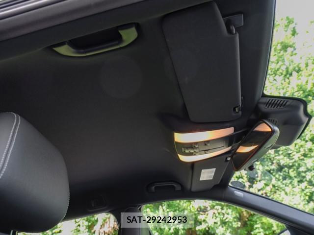 Mercedes Benz E-CLASS 2013-08 8004090-16