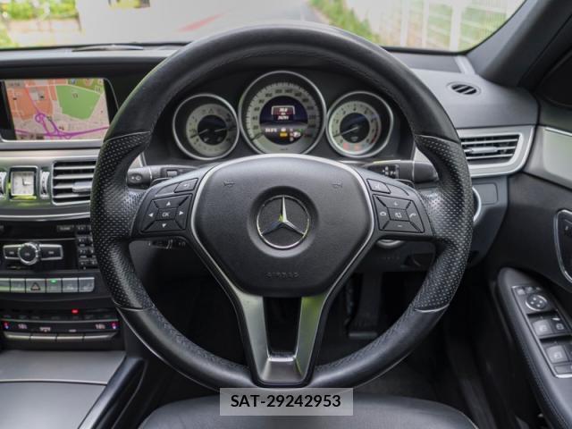 Mercedes Benz E-CLASS 2013-08 8004090-17