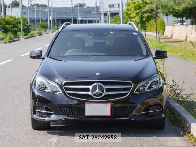 Mercedes Benz E-CLASS 2013-08 8004090-9