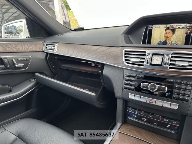 Mercedes Benz E-CLASS 2014-07 8004202-19