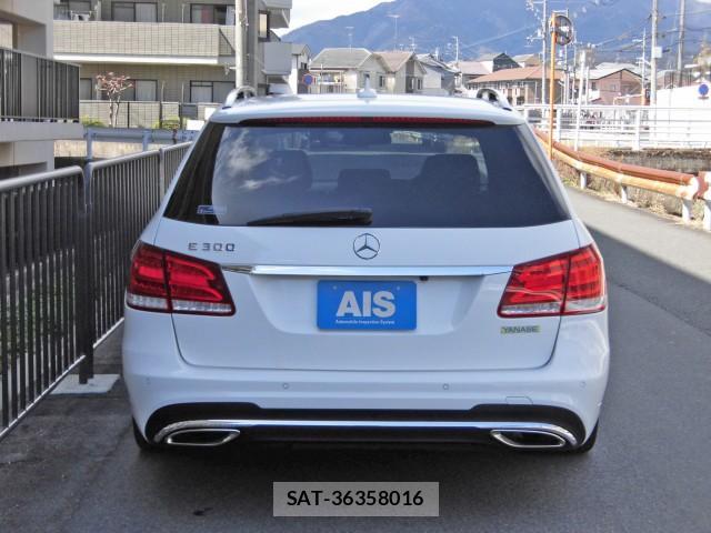 Mercedes Benz E-CLASS 2013-07 8004285-10