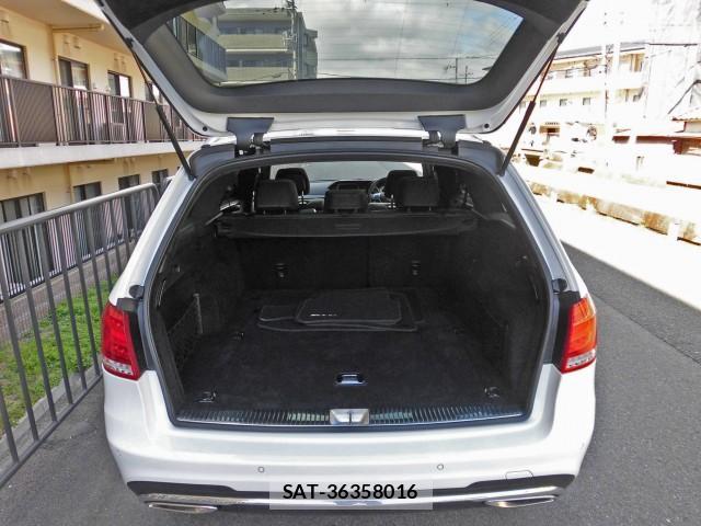 Mercedes Benz E-CLASS 2013-07 8004285-18